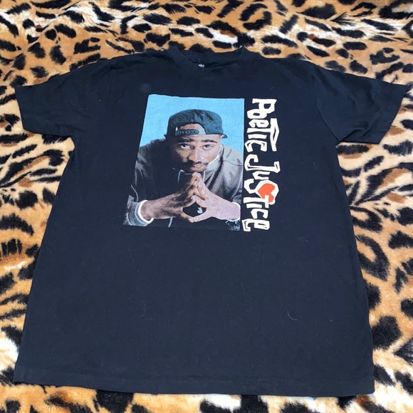 3/$30 Tupac Shirt - Picture 4 of 6